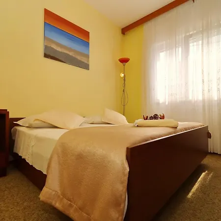 Apartment Marijana - Comfort Two Bedroom With Terrace And Garden View Marijana 2 *