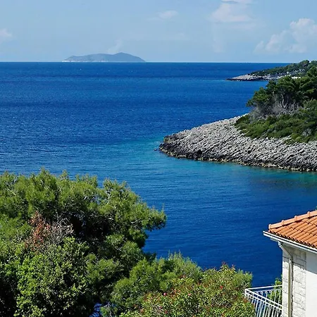 Marijana - Comfort Two Bedroom With Terrace And Garden View Marijana 2 Apartman