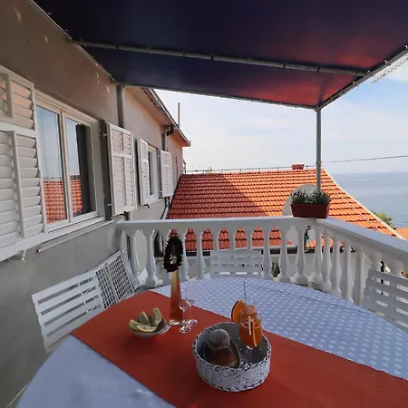 Marijana - Comfort Two Bedroom With Terrace And Garden View Marijana 2 Apartman Prižba